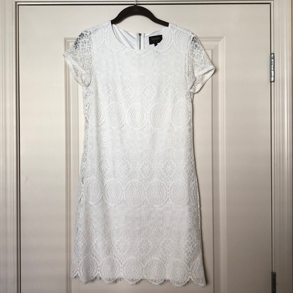 White Lace Dress 🐚